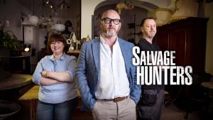 Picture of Drew Pritchard and the Salvage Hunters team © 2017 DNI