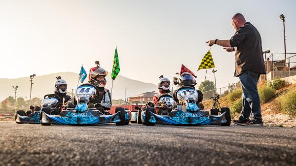 Put Up Or Shut Up: The Ultimate Big Tire Vs. Small Tire Drag Race ...