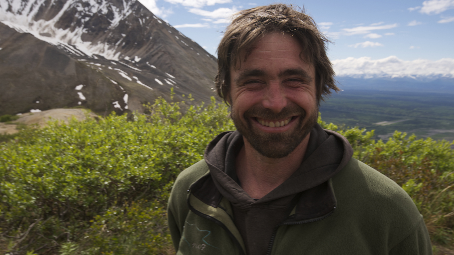 Edge Of Alaska S01.E04 The Road