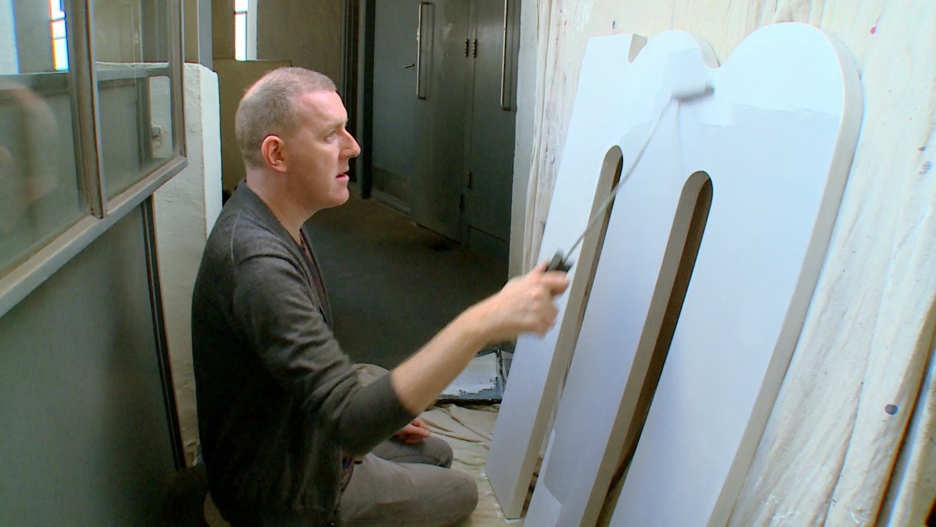 {E}10: Brutalist Tower Block / Bethnal Green