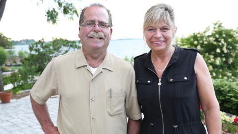 {E}10: Waterside Dweling Niagara