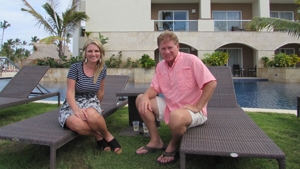 {S}03.{E}11. Curtis And Eva