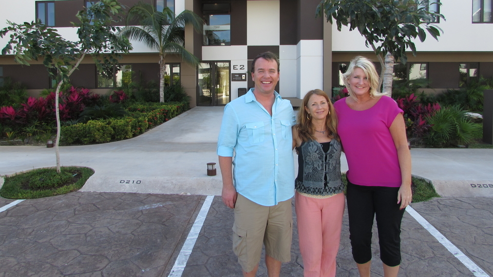 {S}03.{E}12. Brad And Meredith