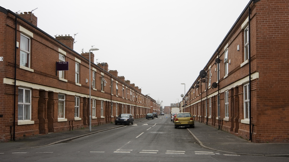 {S}17.{E}02. Episode 2