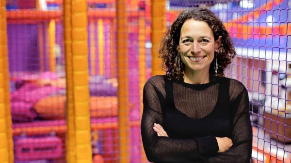 Alex Polizzi - The Fixer | Shows | discovery+