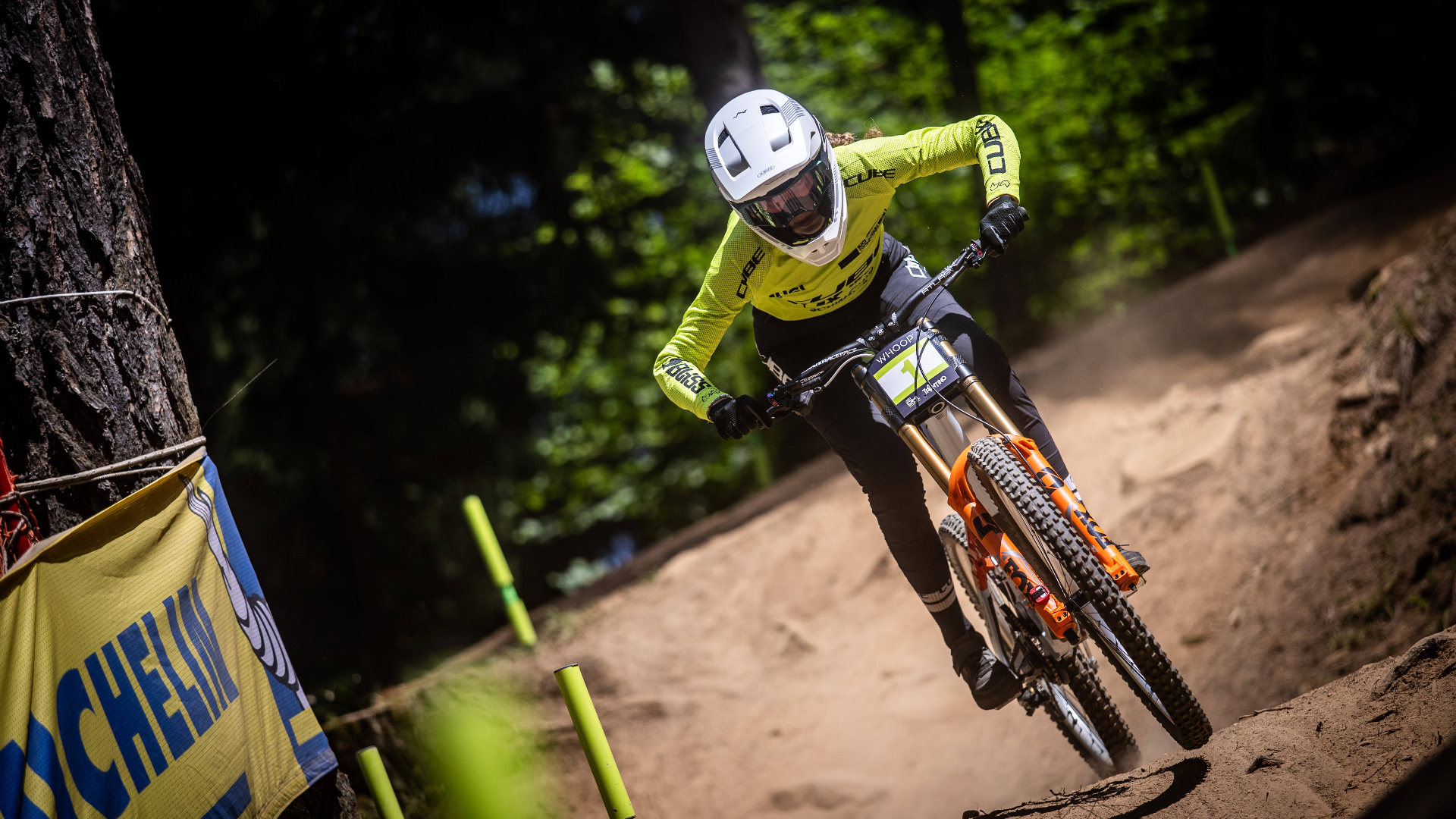 11 25 Damjuniorer Störtlopp La Thuile mountainbike