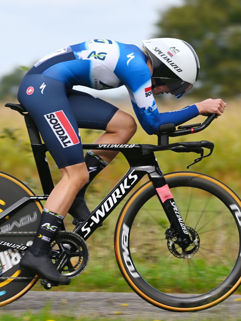 18 45 Belgien runt Etapp 1 cykel 7 16 D