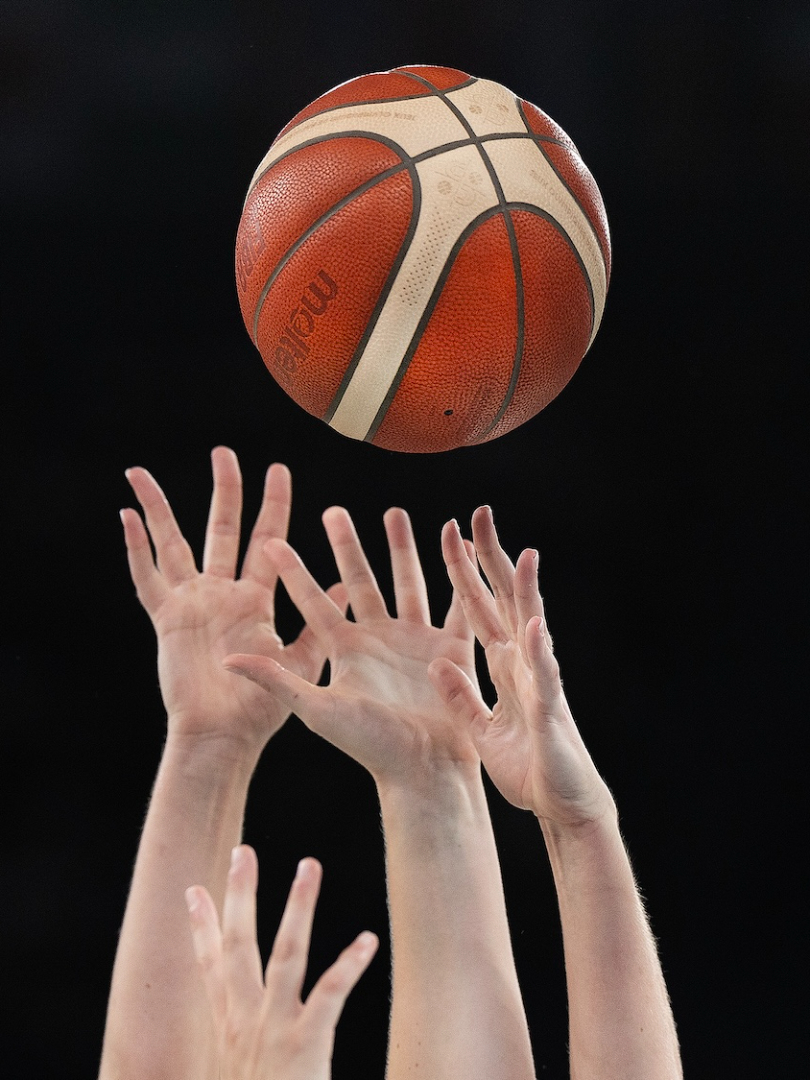 17 15 The FISU Games Basket